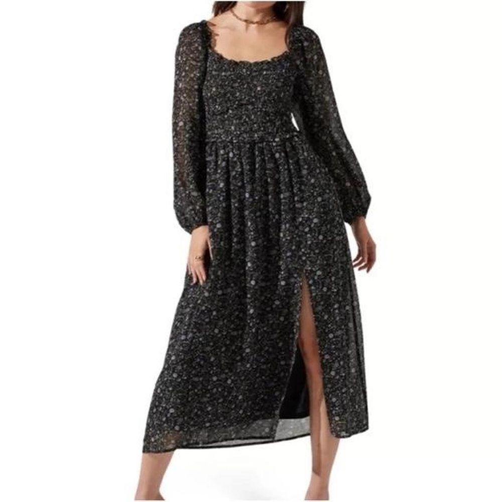 ASTR The Label Women's Floral Smocked Midi Dress Black Purple Size M - Picture 2 of 9